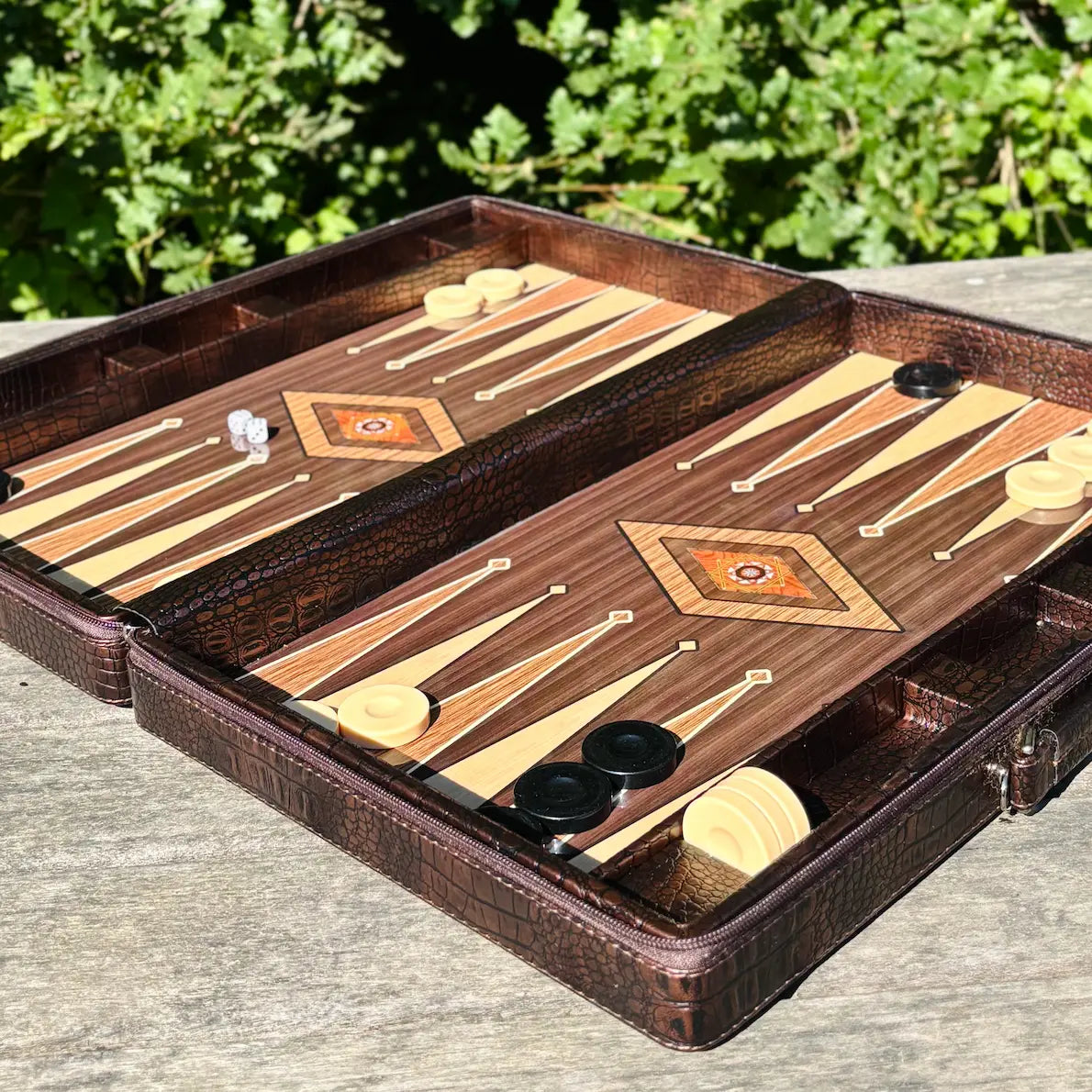 Lüks Büyük Boy Deri Kaplama Tavla Seti, Tavla Seti Deri Kaplı, Hediyelik Tavla Ölçü: 49x24x6 cm